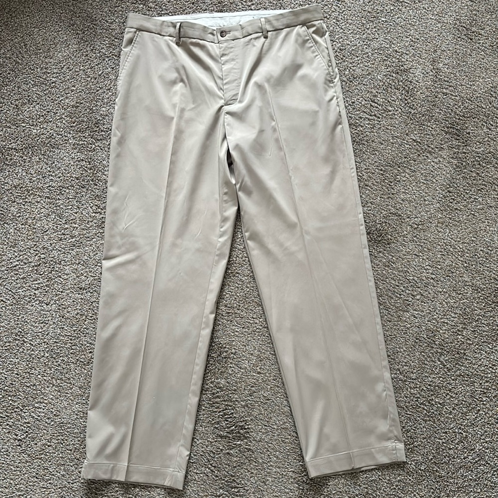 Greg norman five iron pants with flat front size 38 x 32. Light soft active